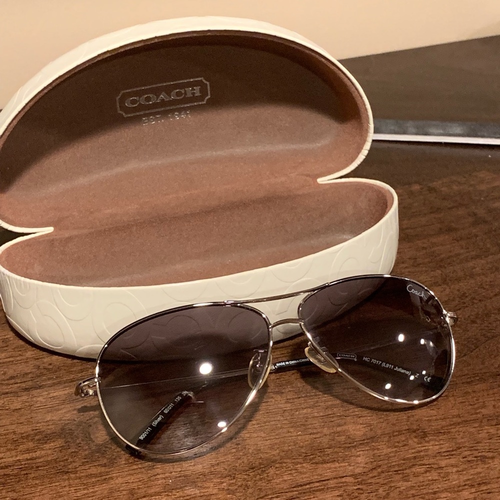 Coach Aviator Sunglasses Like New